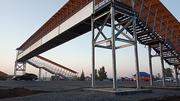 Под Курганом открыли первый в регионе надземный переход