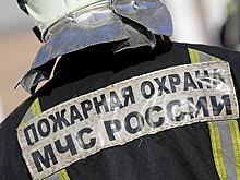 Во Владивостоке на стоянке сгорели более 20 автомобилей