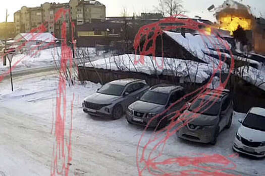 После взрыва в Тобольске частный жилой дом полностью разрушился