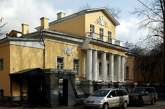 Задержанный замминистра Иванов и его жена жили в особняке из «Мастера и Маргариты»