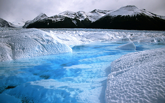 Подо льдом Антарктиды нашли огромные реки