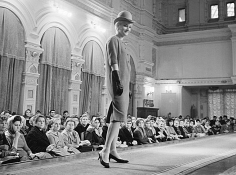 Мода и стиль 60-х: что носили советские люди эпохи «оттепели»