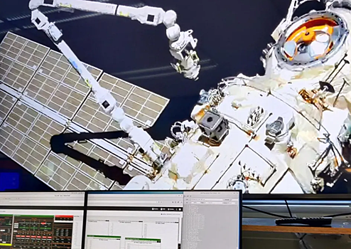 Newsweek: спутники КНР с роботизированными руками смогут легко убирать с орбиты спутники США
