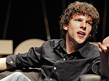 Американский актер Джесси Айзенберг пожертвует почку незнакомому человеку