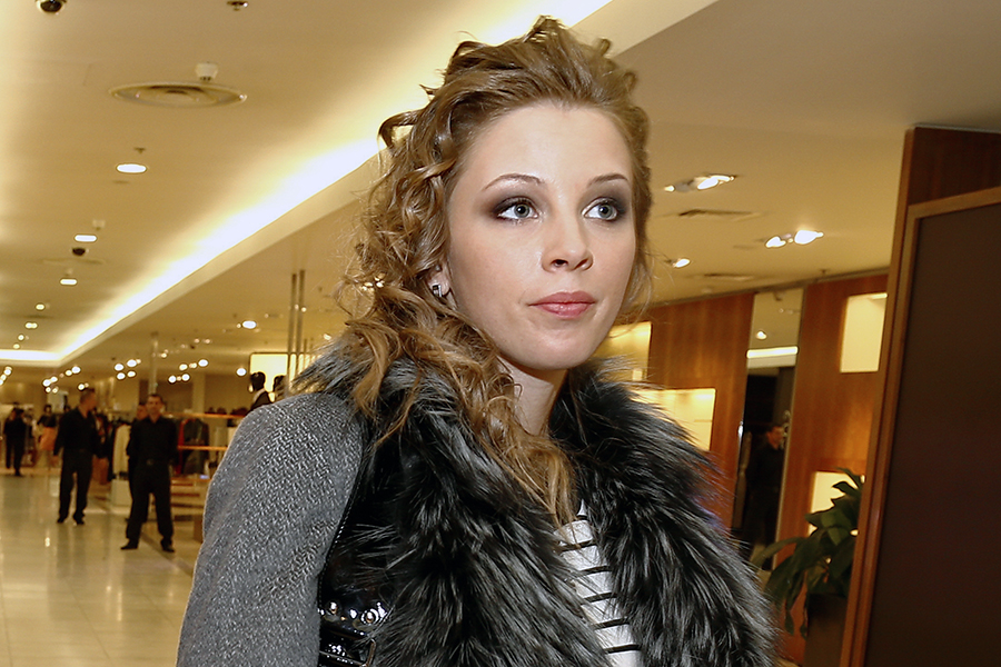 Полина Диброва сделала заявление о свадьбе с Товстиком