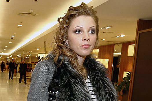 Полина Диброва сделала заявление о свадьбе с Товстиком