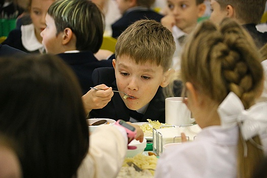 Что едят с удовольствием в школьных столовых