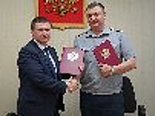 Врио начальника УФСИН России по Владимирской области Алексей Чудин подписал соглашение о сотрудничестве с Министром физической культуры и спорта Владимирской области Алексеем Сипачом