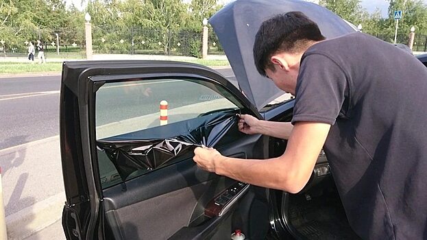 «Тонированных» водителей сажают за решетку в Саратове