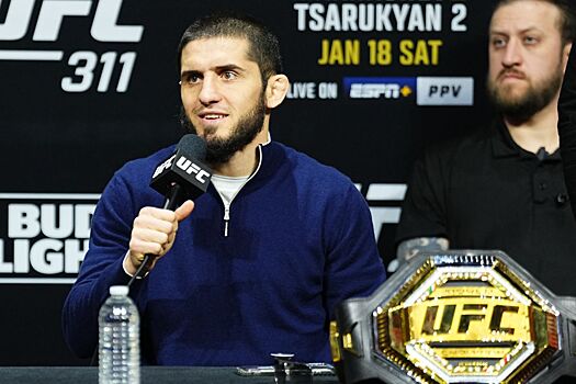 Махачев обратился к Маддалене на финальной битве взглядов