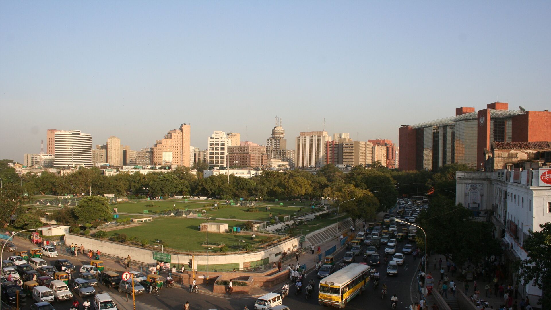 News18: Пакистан открыл огонь по нескольким постам вдоль линии контроля с Индией