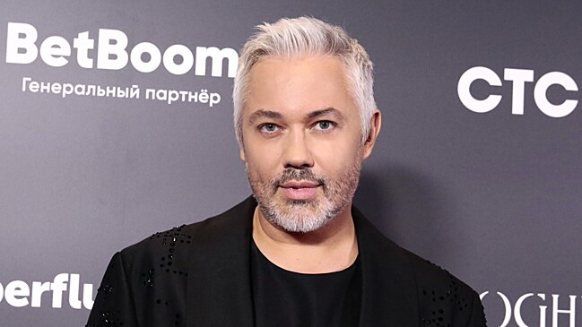 Александр Рогов впервые показал интерьер новой квартиры