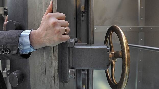 Сообщество банков вывело 30 млрд рублей со счетов вкладчиков