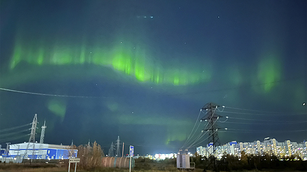 Северное сияние заворожило жителей Ноябрьска