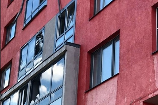 Энергетики объяснили ЧП с выбитыми окнами в ЖК "Малевич"