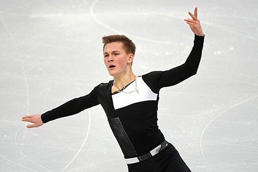 Российский фигурист Михаил Коляда выиграл серебряную медаль этапа Гран-при Италии