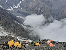 10 туристов из Армавира совершили восхождение на гору-пятитысячник Казбек