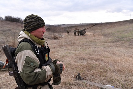 Российские войска создали трехполосную линию обороны в зоне СВО