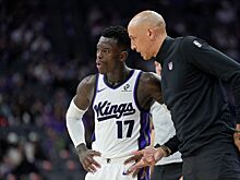 Денниса Шрёдера за карьеру в НБА обменивали восемь раз. Это второй результат в истории