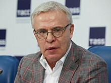 Фетисов выразил возмущение фактом трансляции и обсуждений ЧМ по хоккею в России