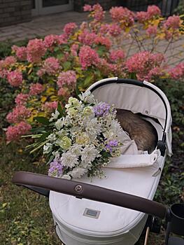 Елена Дудина трогательно высказалась об осознанном материнстве: «В этих моментах — целая вечность»