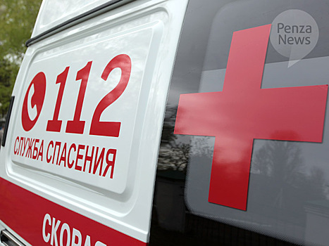 В Кузнецке иномарка врезалась в основание путепровода, пострадал водитель