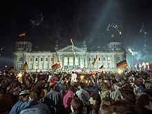 "По цене бутерброда": 35 лет назад состоялось воссоединение Германии