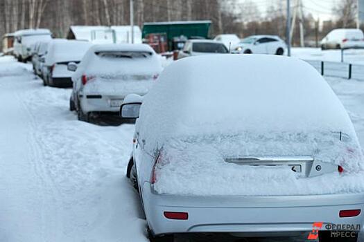 Жители Омска указали властям на некачественную уборку снега