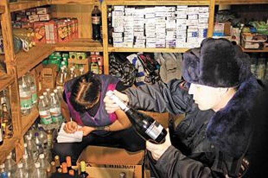 Общественники Сургута выявили 4 нарушения в сфере торговли алкоголем