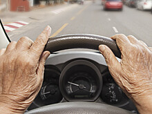 96-летняя британка стала старейшим жителем страны, осужденным за опасное вождение