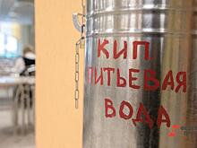 На юге Вологды началась развозка питьевой воды в цистернах