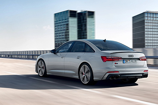 Audi обновила седаны S6 и S7