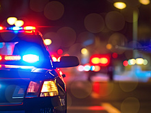 Водителям Бишкека показали разбитые автомобили и подарили книги о ПДД