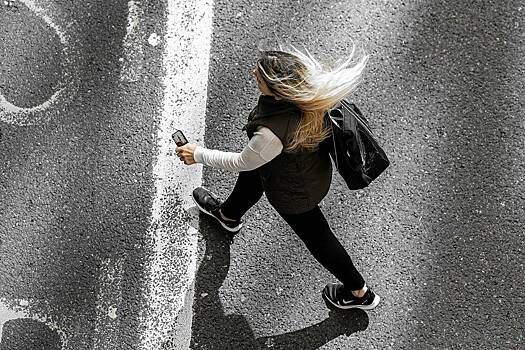 Названы проявляющиеся в необычной походке болезни