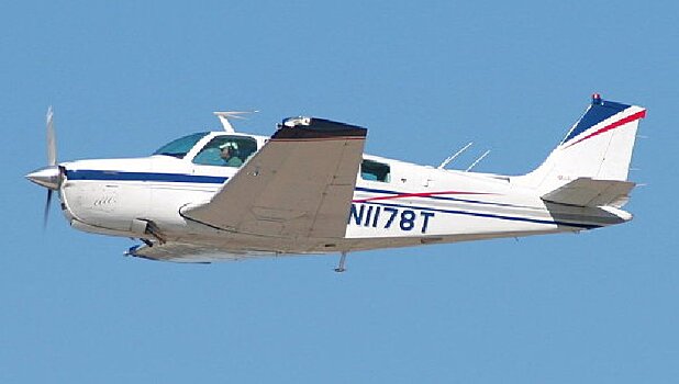 Число жертв крушения самолета в Колумбии возросло