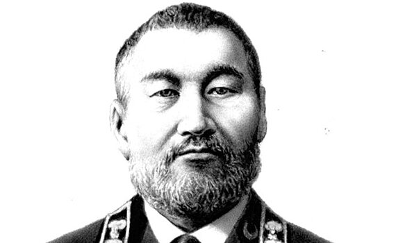 "Николай Катанов родился на стыке — и всю жизнь на этом стыке прожил"