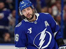 Кучеров продлил серию с очками до 10 матчей, сделав передачу с «Флоридой». Форвард «Тампы» набрал 91 балл в 51 игре сезона