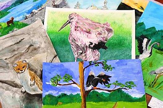 Алтайские школьницы победили во всероссийском конкурсе рисунков