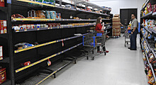 В США запасаются консервами из-за урагана