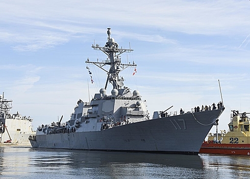 В Прибалтику прибыли военные корабли США