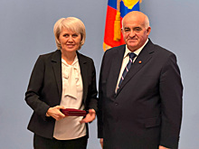 Губернатор Сергей Ситников в День Конституции вручил госнаграды жителям Костромской области