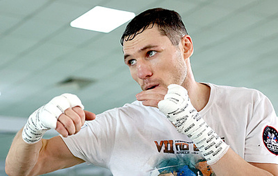 Призер Олимпиады боксер Замковой заявил, что не планирует завершать карьеру