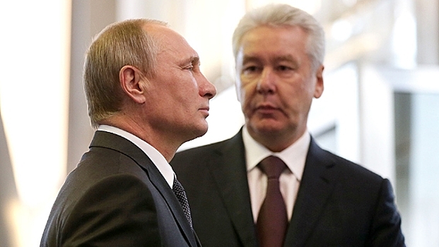 Политолог рассказал о противостоянии Путина и Собянина в период пандемии