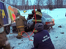 Два человека погибли в ДТП с грузовиком под Новосибирском