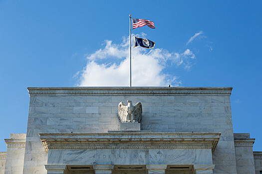Аналитик Веревкин заявил, что экономика США затрещит по швам из-за роста ставки ФРС