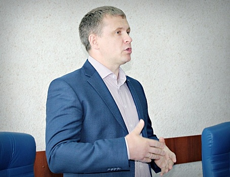 Артем Артемьев составит конкуренцию губернатору Дубровскому