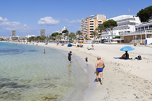 Потерявшую сознание на популярном курорте туристку изнасиловал соотечественник