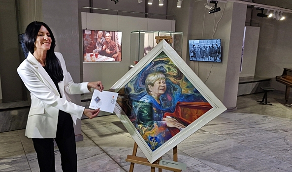 В Волгограде открылась выставка ко дню рождения Александры Пахмутовой