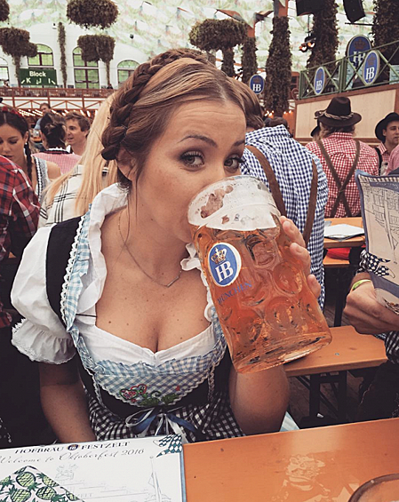 Германия (потребление чистого спирта - 10,8 литров в год на человека)