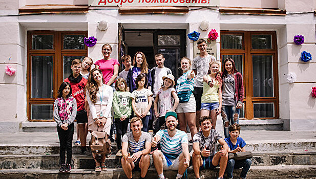 Участника форума "Таврида" взяли шефство над школой-интернатом в Крыму